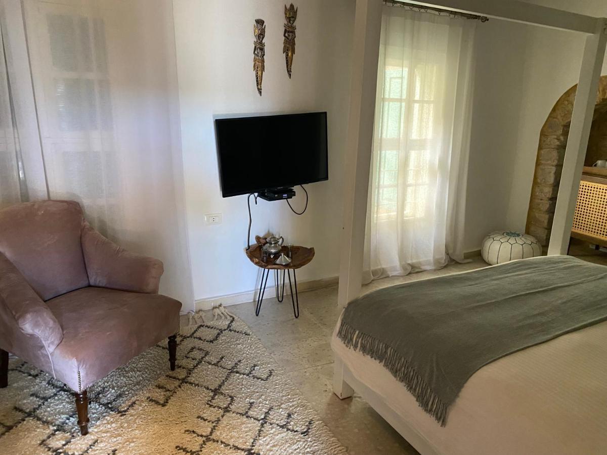 Dar Camelia Bed & Breakfast Tyre Ngoại thất bức ảnh