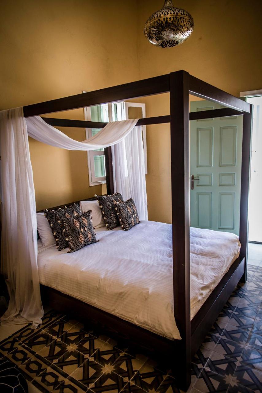 Dar Camelia Bed & Breakfast Tyre Ngoại thất bức ảnh