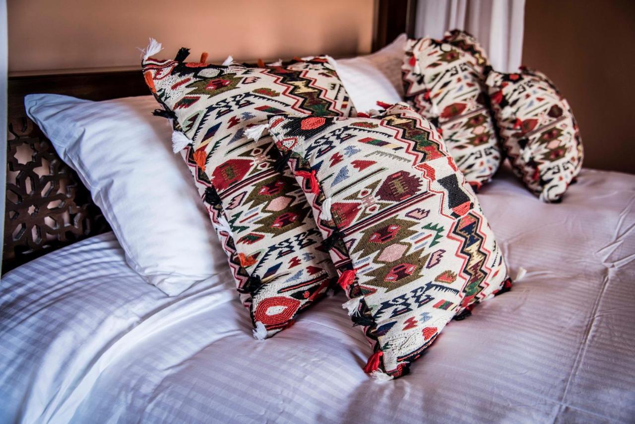 Dar Camelia Bed & Breakfast Tyre Ngoại thất bức ảnh